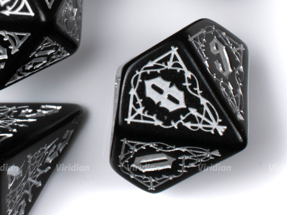 希少！新品　未使用　Burton DICE SET Amazon.com: USAOPOLY Nightmare Before Christmas Dice Set