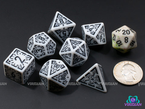 White Dawn Stars | White and Black Ornate Star Design | Acrylic Dice Set (7)