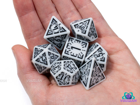 White Dawn Stars | White and Black Ornate Star Design | Acrylic Dice Set (7)