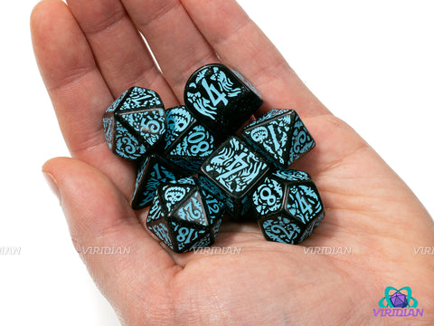 Q-Workshop 20th Anniversary: Halloween | Glittery Back & Turquoise-Blue | Acrylic Dice Set (7)