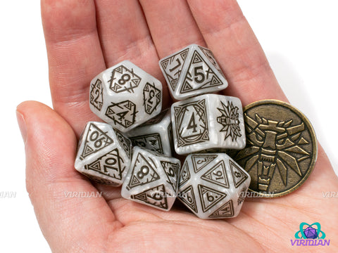Geralt (The White Wolf) | Q-Workshop Witcher-Themed Dice, Pearled White & Brown Ink | Acrylic Dice Set (7)
