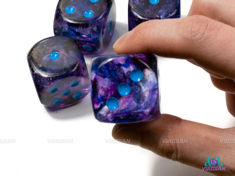 Nebula Nocturnal Luminary (1 Die) | 30mm Large Acrylic Pipped D6 Die (1) | Chessex